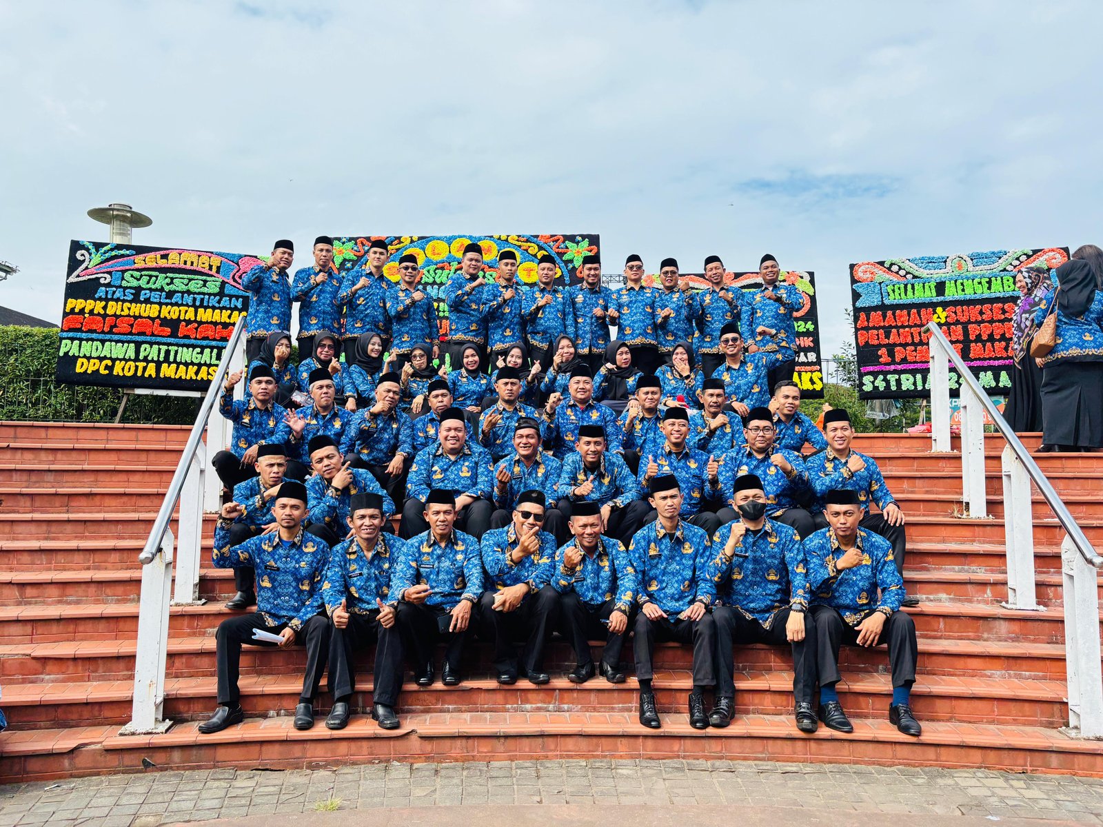 $rows[judul]